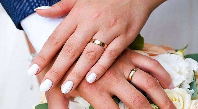 Koronavirüs gelinlik sektörünü de vurdu