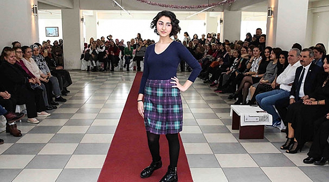 Kursiyerlerden Buca’da muhteşem defile