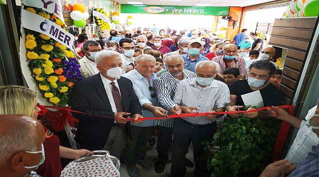Mevsim Marketler Zinciri’nin 7’inci Şubesi Buca’da açıldı