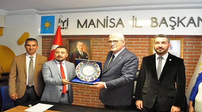 Müsavat Dervişoğlu, Manisa’da gündemi değerlendirdi