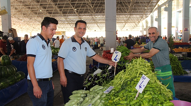 Narlıdere’de etiket hilesine zabıta engeli