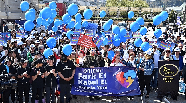 Otizm Farkındalık Günü’nde İzmir’de renkli etkinlikler
