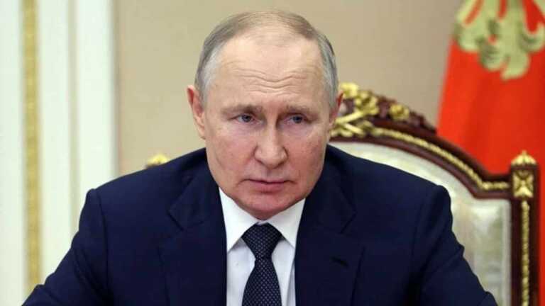 Putin Sıkıyönetim İhlalini 30 Gün Tutuklulukla Cezalandırıyor