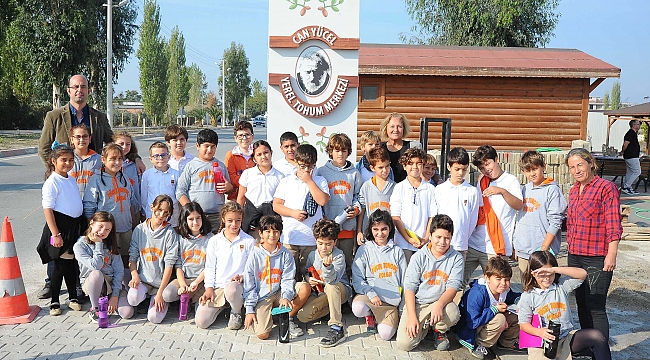 Seferihisar’da öğrenciler toprak ve tohumla buluştu
