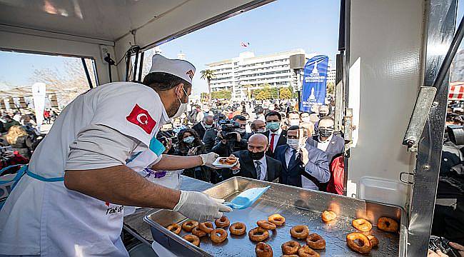 Şehitleri için dökülen lokmada belediye başkanları vatandaşlarla buluştu