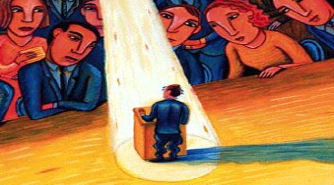 Sosyal Fobinin İlk Belirtileri Ergenlik Döneminde Ortaya Çıkıyor