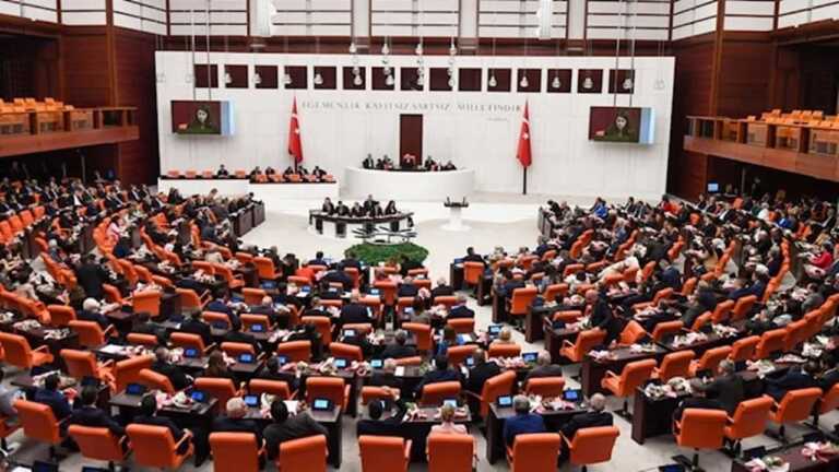 TBMM’de 3 Dakika Tartışması