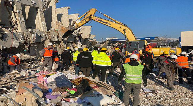 Torbalı ekibi 8 vatandaş, 13 can dostun hayatını kurtardı