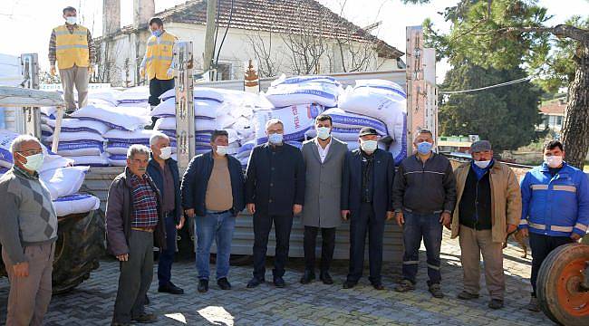 Üreticilere Yem Hibe Ediliyor