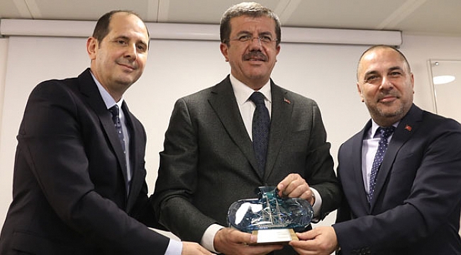Zeybekci, “İzmir’in trafik sorununu hızla çözeceğiz”