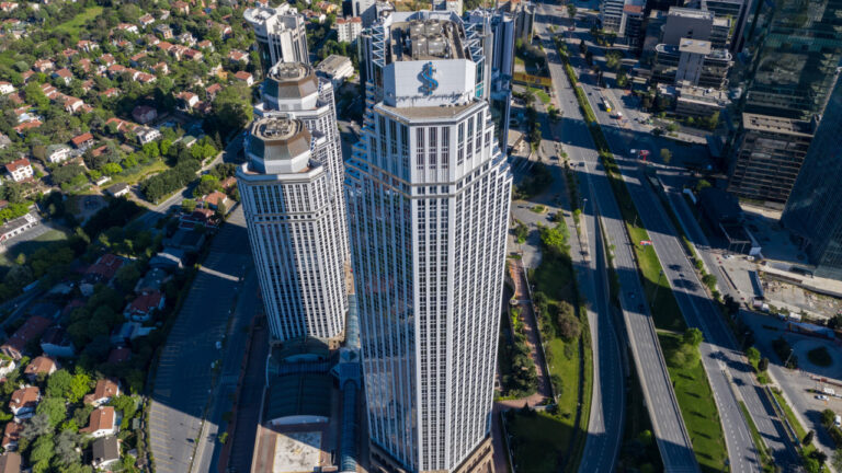 İş Bankası’ndan 10 Şirketten 5 Milyar TL’lik Hisse Geri Alım Kararı!