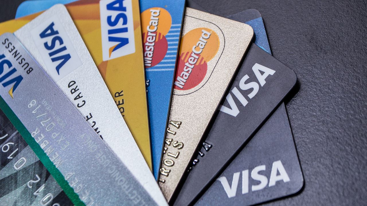 visa-ilk-ceyrekte-guclu-performans-sergileyerek-analist-beklentilerini-asti