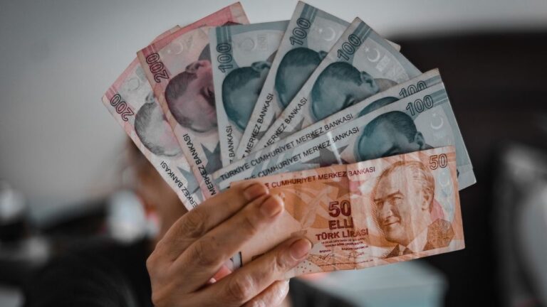 Faiz Oranları Uçuşa Geçti! 5 Bankanın 200 Bin TL’de Faiz Getirisi Cepleri Rahatlatıyor