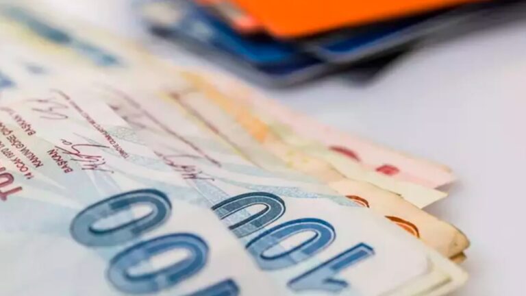 Kamu Bankası Emekliler için Harekete Geçti! İhtiyaç Kredisi ve 5.000 TL Hediyeli Kampanya Başladı
