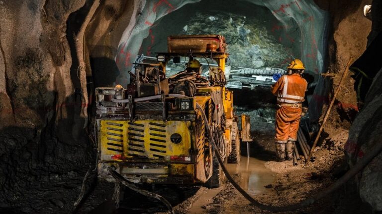 Borsa Madencilik Hisseleri Hangileri 2025?
